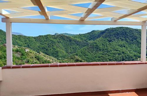 Belmonte Calabro Apartment | VACANZA TRA IL MARE E LA MONTAGNA The Lighthouse Group
