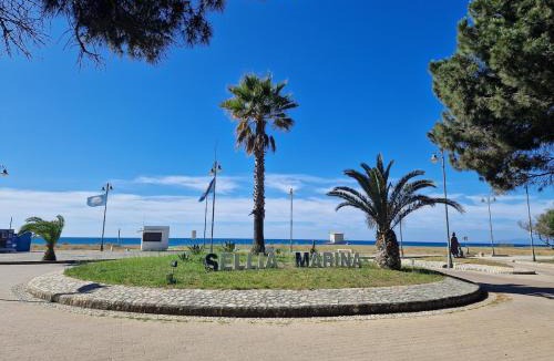 Sellia Marina Apartment | Vacation Apartment Ruggero 1 with Sea View