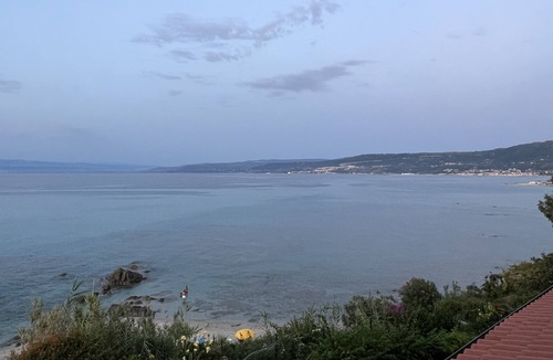 Briatico House | Vacation home 2 minutes from the beach. Parking space. Lovely place