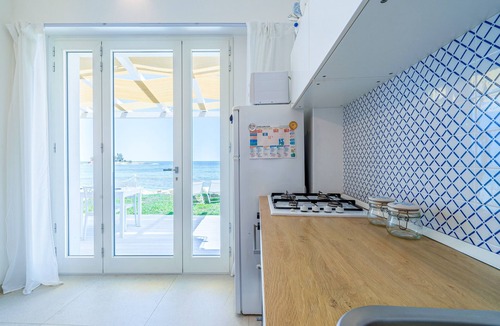 Marzamemi House | Vacation Home "La Fuga Blu Di Marzamemi" with Sea View, 2 Private Terraces & Wi-Fi