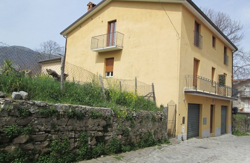 Trecchina House | Vacation home of Blaise and Mary
