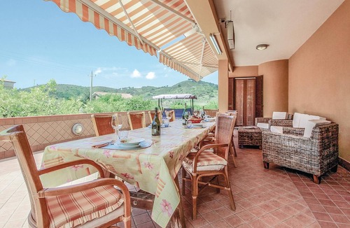 Montecorice House | Vacation home with pool on the coast of Cilento, 3. 5 km from the center of San Marco.