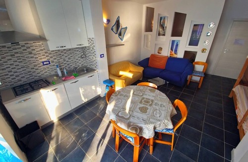 Pizzo Apartment | Vacation home with parking space