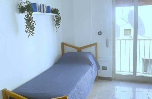 Santa Croce Camerina Apartment | Vacation home 3 rooms - WiFi, air conditioning, full kitchen near the sea