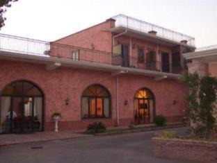 Motta Sant'Anastasia Hotel | Valle Degli Ulivi