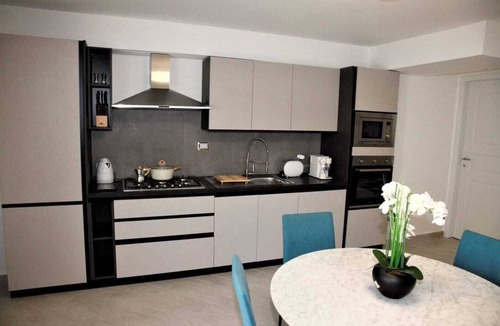 Aci Catena Condo | Vampolieri luxury home