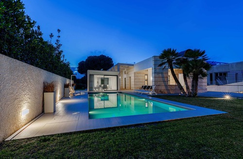 Marina di Ragusa Villa | Very beautiful villa a few steps from the beach