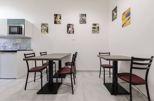 Vomero Apartment | Via Aniello Falcone 72b