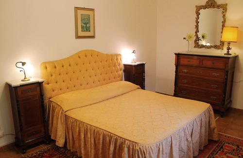 Carrubazza-Motta House | Villa San Bartolomeo - Yellow House