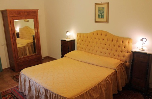 Carrubazza-Motta House | Villa San Bartolomeo - Yellow House