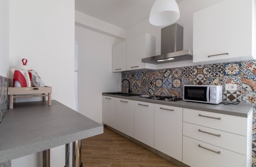 Santa Maria del Focallo Villa | Villa "Asia Frontemare" close to the Beach with Garden & Wi-Fi