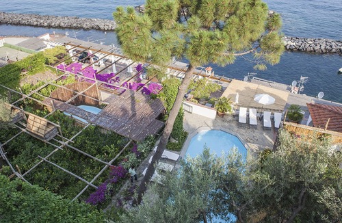 Pogerola Villa | Villa Acquamarina with Private Pool, Sea View, Direct Sea Access and Parking