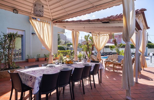 Mandra Capreria Villa | Villa Adele with Pool, Altavilla Milicia