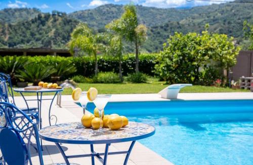 Gaggi Apartment | Villa Agave Pool & Spa
