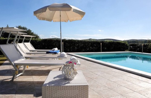 Paceco Villa | Villa Agaver with swimming pool overlooking the lake