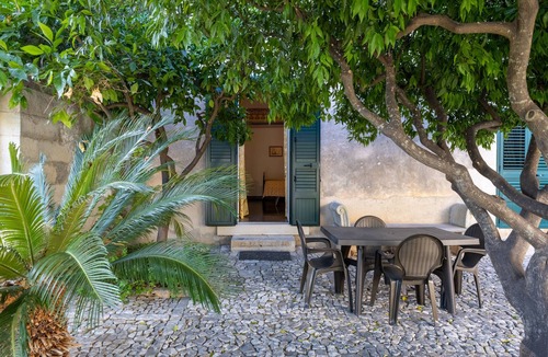 Casa Papa Apartment | Villa Aguglie - Suite Dalia