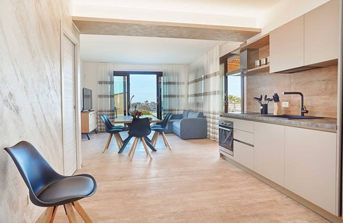 Alcamo Villa | VILLA AL-KURUM 1