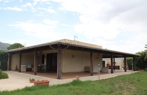 San Vito Lo Capo Villa | VILLA ALICE | Barbecue | Garden