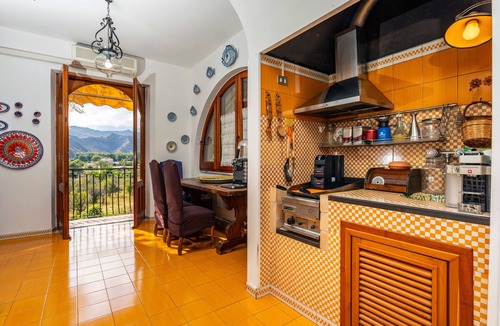 Trappitello Villa | Villa 'Alkantara' with Mountain View, Wi-Fi and Air Conditioning