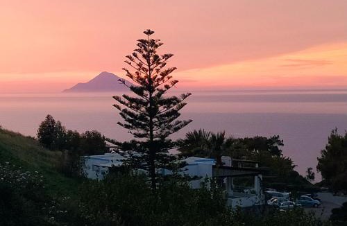 Vulcano Porto Villa | Villa alle Eolie nello splendido Villaggio Lentia