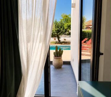 Arenella Villa | Villa Aloha - Exclusive Villa with Pool near Beach