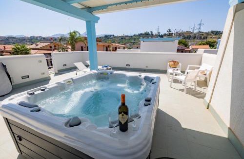 Solfarelli Villa | Villa Amalfi - Piscina e Vasca Idromassaggio