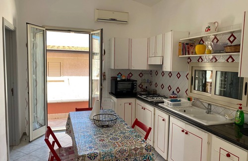 San Lorenzo Villa | VILLA AMOS MARZAMEMI SAN LORENZO