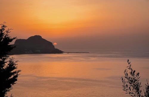 Cefalu Villa | Villa Andrea - Romantic Private Retreat