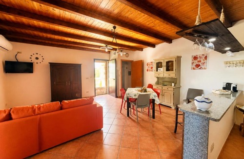 Trapani House | Villa Andrea "Vivi l'Oasi di Tranquillità"