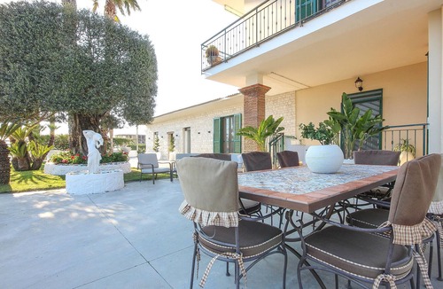 Angri Apartment | Villa Angela Holiday Apartment