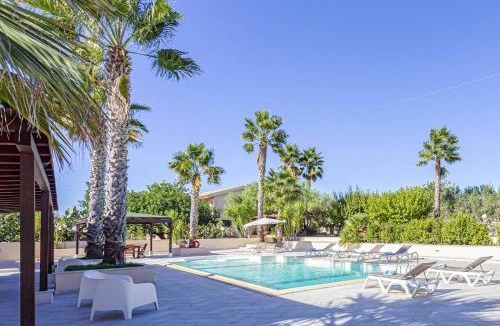Scicli Villa | Villa Angelica by Villa Plus