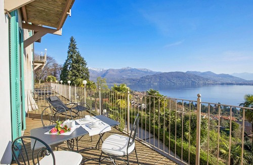 Carciano Apartment | Villa Anna, Borromean Islands, No. 09 by Lago Reisen