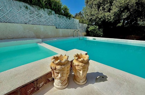 Syracuse Villa | Villa AnnaStella a Corner of Paradise with Pool,AC, WiFi, SmartTV/Netflix/Disney