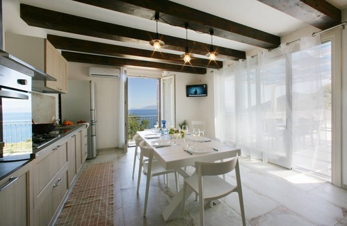 San Vito Lo Capo Villa | Villa Antonia Sea View | Jacuzzi | Wifi | 3 Rooms | 4 Bathrooms