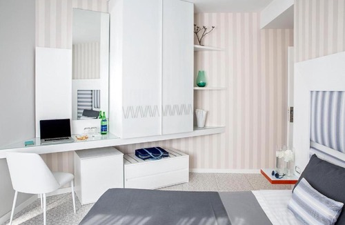 Monte di Procida Hotel | Villa Aragonese Rooms