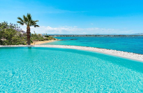 Syracuse Villa | Villa Artemare - Isola ,Sicily