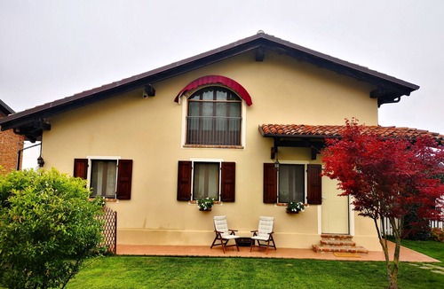 La Morra Villa | Villa Barbara: Family Villa in La Morra
