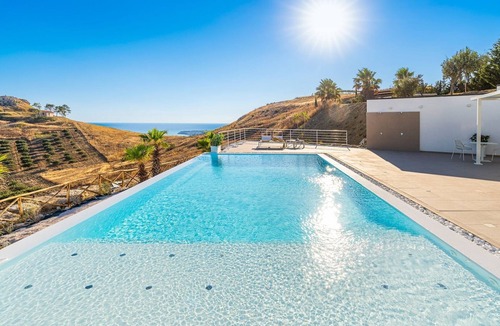 Montallegro Villa | Villa Bianca - Beautiful villa with sea views