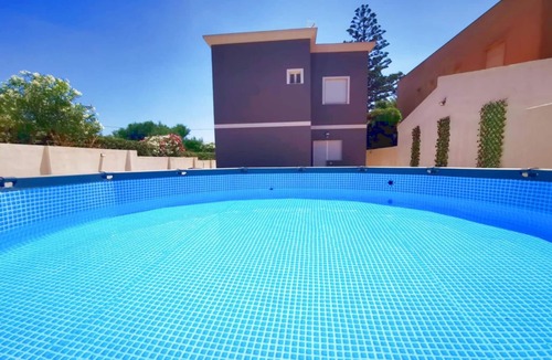 Mazara del Vallo Villa | Villa Blue Sea, first floor apartment, beachfront with pool