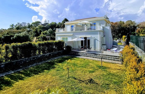 Archi Villa | villa by the sea