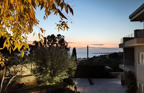 Torre Vado House | Villa Cà del Mar room B2