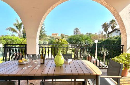 Gallina Villa | "Villa Cala Bianca" near the sea, parking e wifi