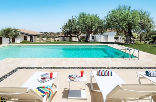 Rosolini Villa | Villa Candia (10 Guests) – Modica Area