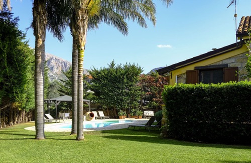 Cinisi Villa | Villa Carta Fashion, fabulous villa with pool surrounded by nature