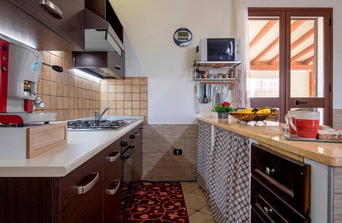 Contrada Fiori Sud Villa | Villa "Casa Vacanza Errante" with Sea View, Pool & Wi-Fi