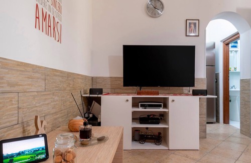 Contrada Fiori Sud Villa | Villa "Casa Vacanza Errante" with Sea View, Pool & Wi-Fi