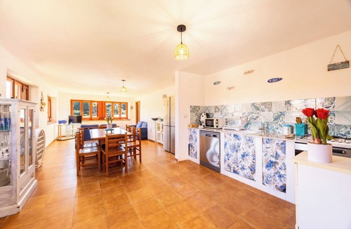 Trabia Villa | Villa Casty by the Sea with Private Pool