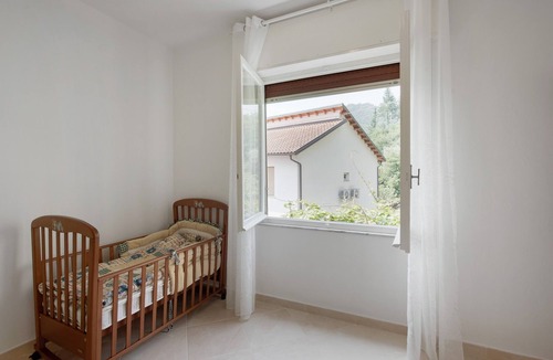 Lumarzo Apartment | Villa 'Chiara' with Mountain View and Private Terrace