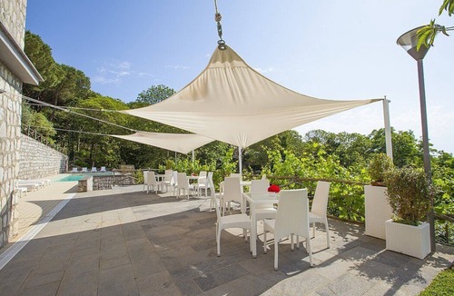 Sorrento Villa | Villa Cibele: An elegant and welcoming three-story villa in a quiet position, located on a hillside above the sea, with Free WI-FI.