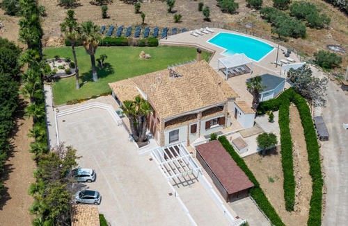 Paceco Villa | Villa Cielo
